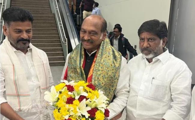 manikrao-Thakry.jpg