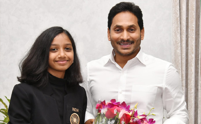 YS-JAGAN.jpg