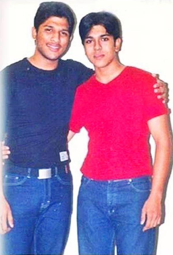 Tollywood_20Hero_20Ram_20Charan_20Unseen_20Photos-23.jpg 23