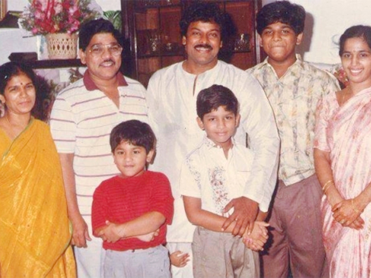 Tollywood_20Hero_20Ram_20Charan_20Unseen_20Photos-3.jpg 3