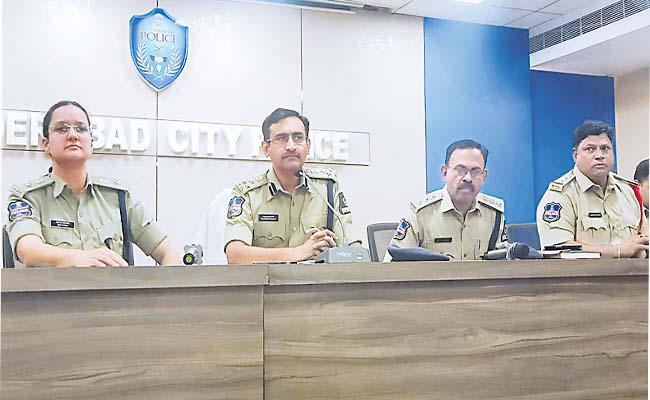 police4.jpg