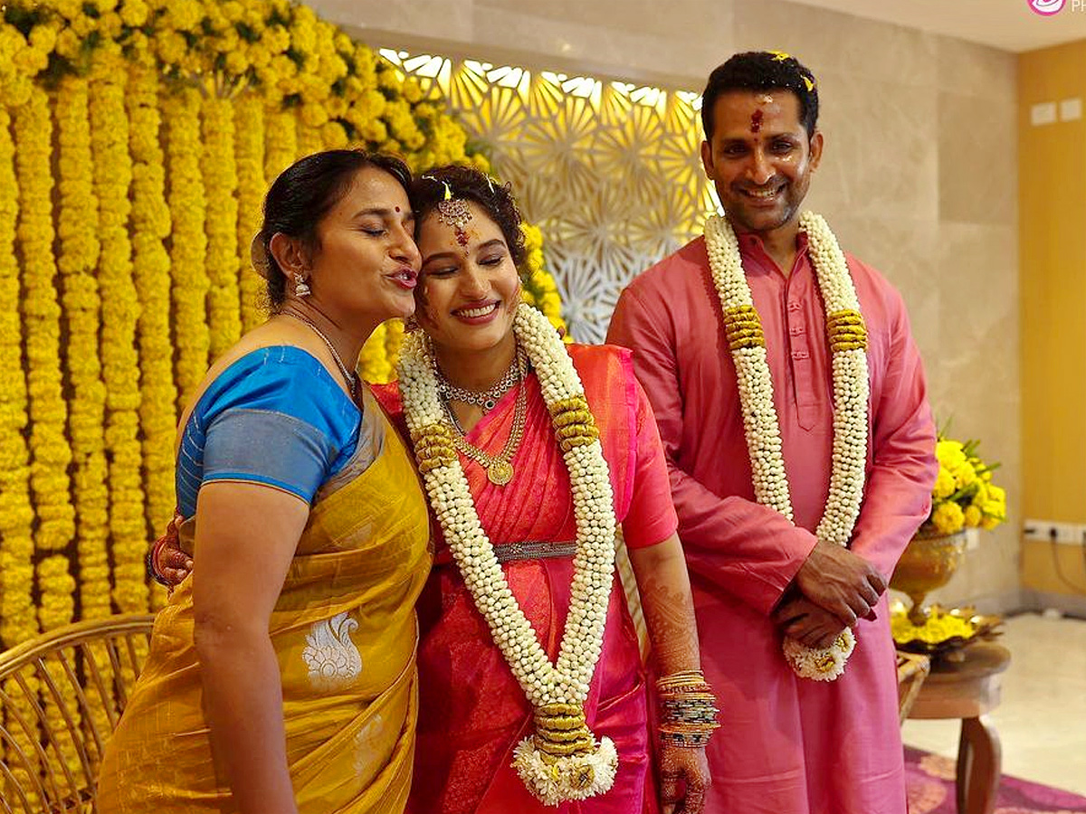 Actress_20Pooja_20Ramachandran_20Seemantham_20Function_20Photos_2.jpg 4