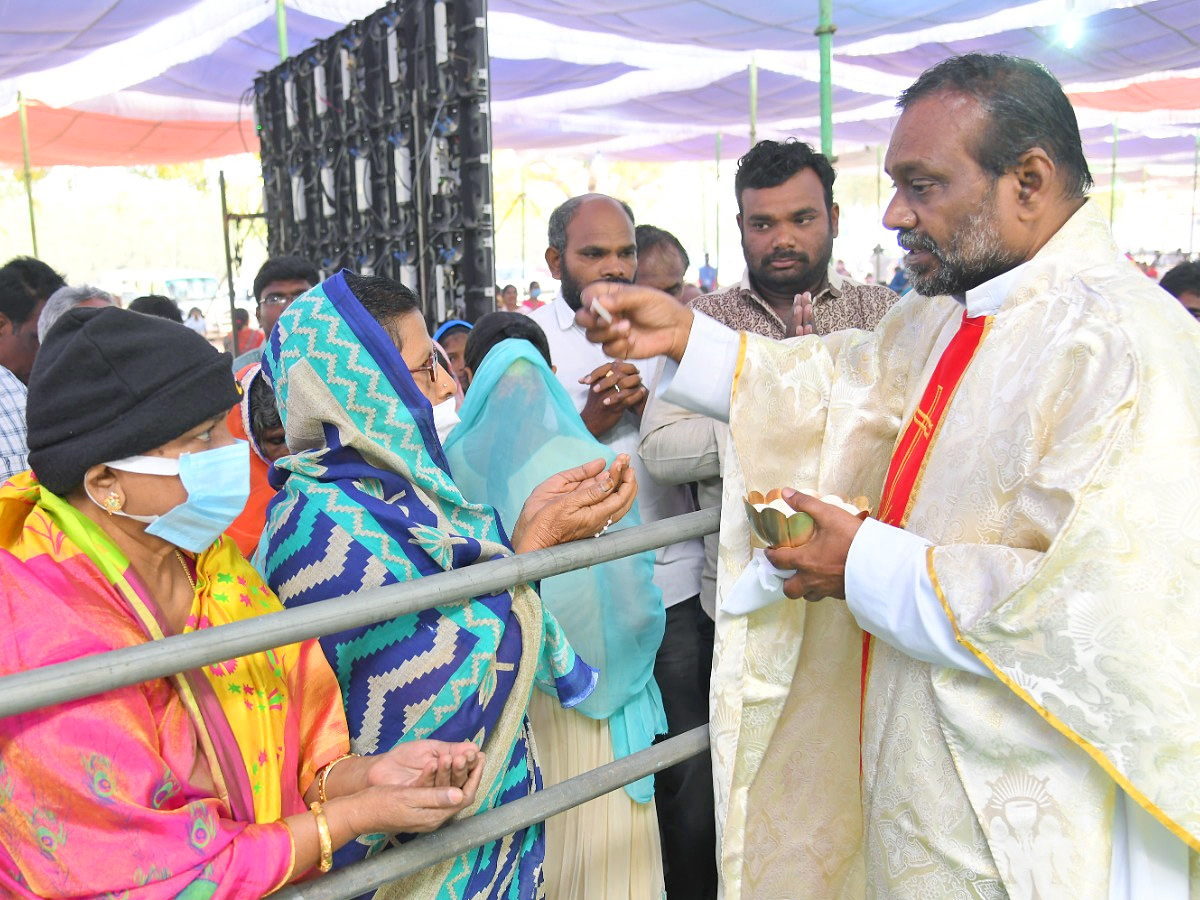 Gunadala_20Mary_20Matha_20festival_20Photos_12.jpg 13