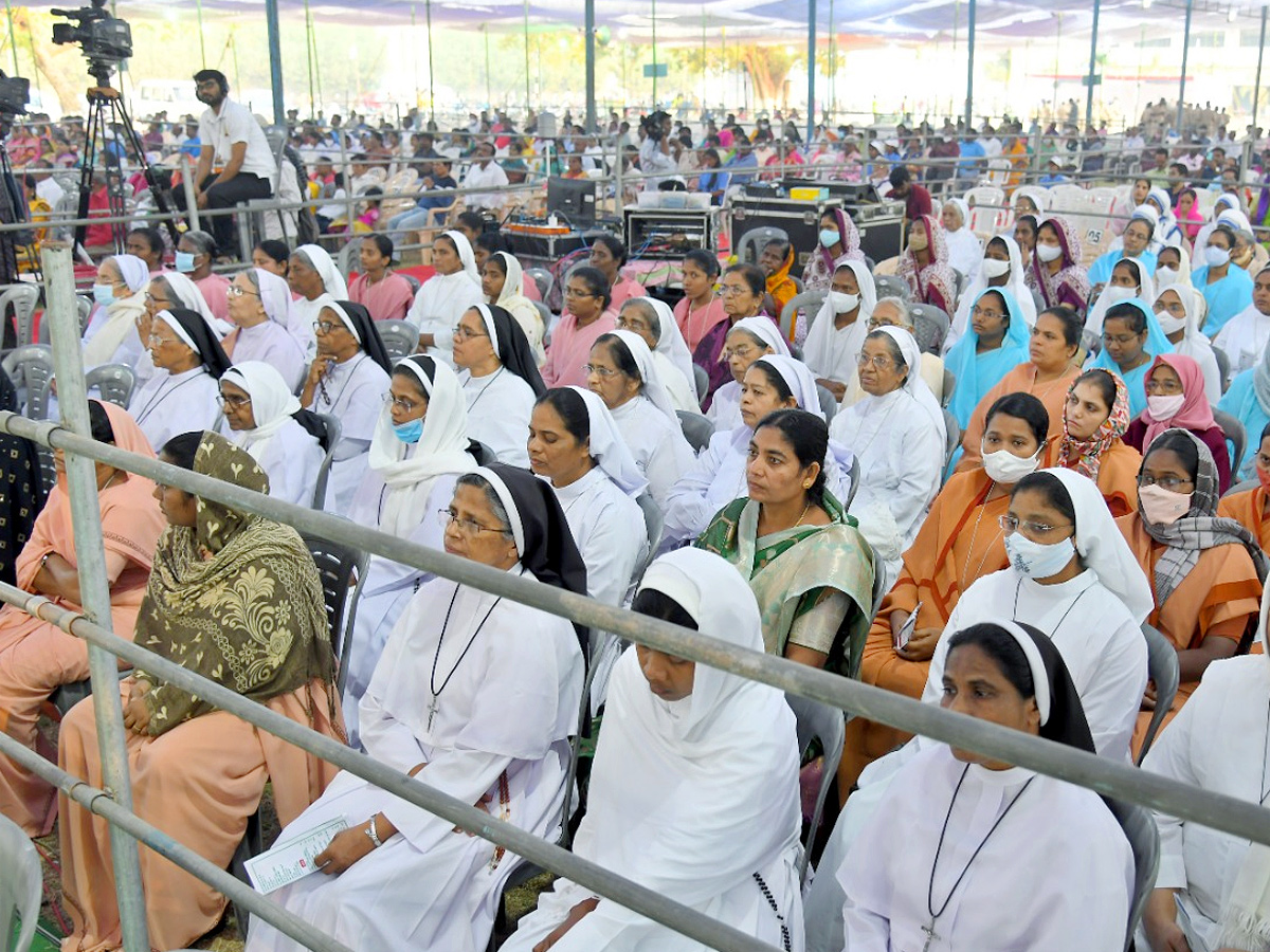 Gunadala_20Mary_20Matha_20festival_20Photos_17.jpg 18