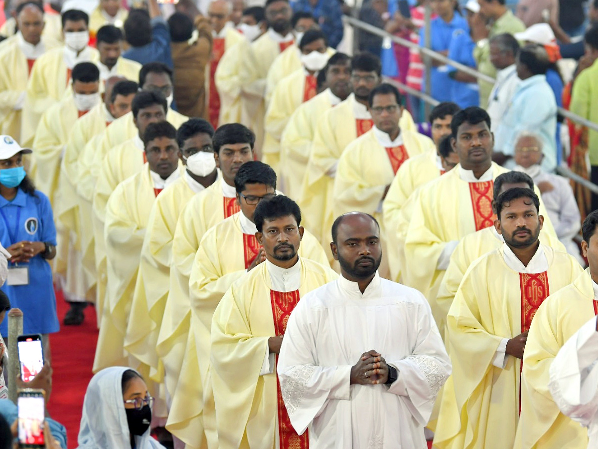 Gunadala_20Mary_20Matha_20festival_20Photos_2.jpg 3