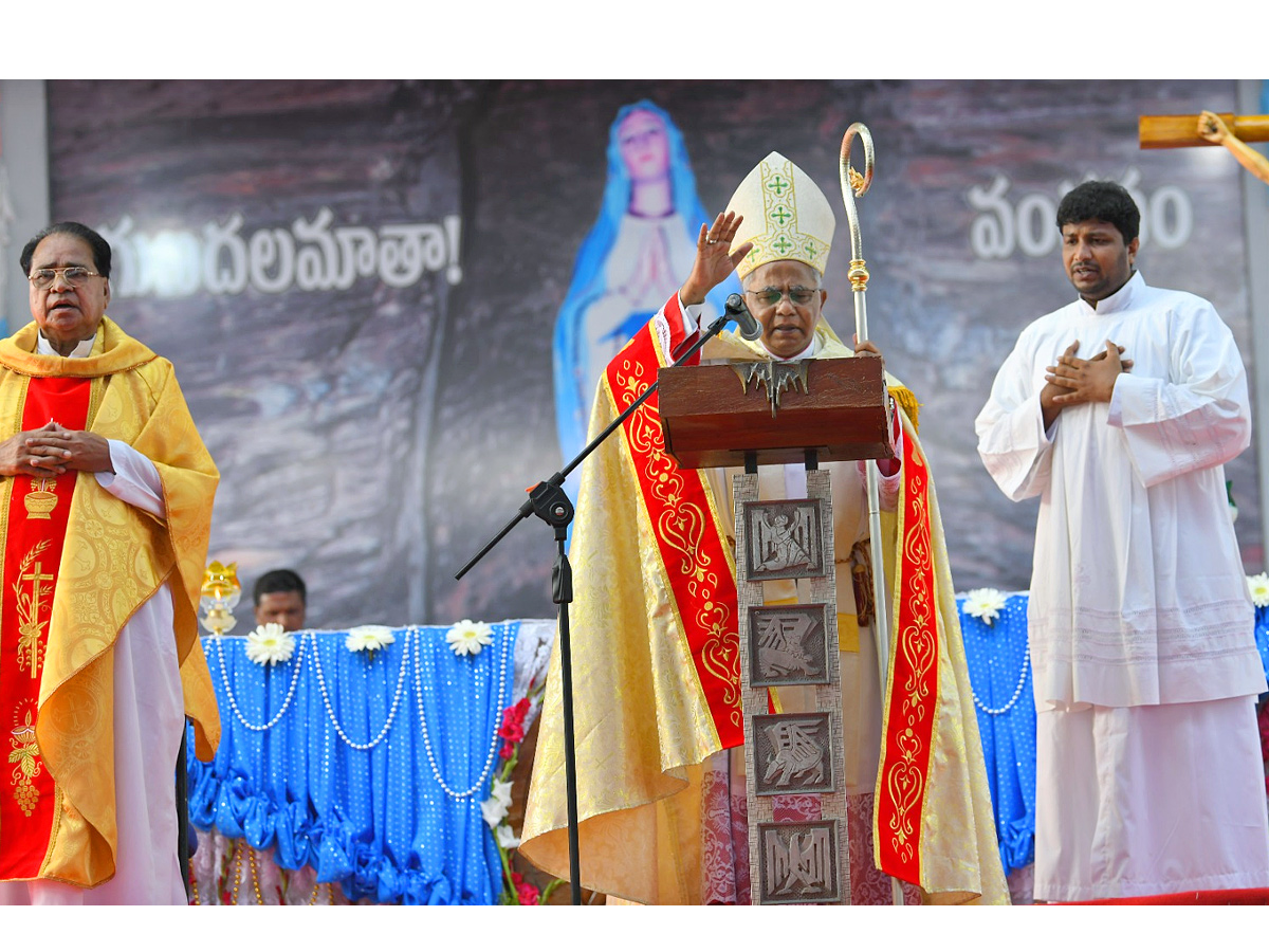 Gunadala_20Mary_20Matha_20festival_20Photos_6.jpg 7