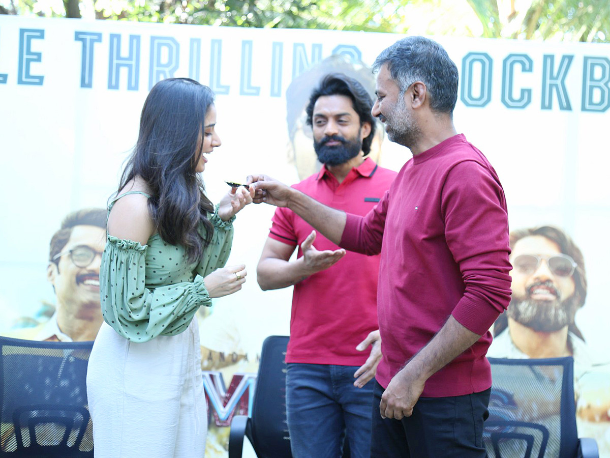 Amigos_20Movie_20Success_20Celebrations_20Photos_3.jpg 4