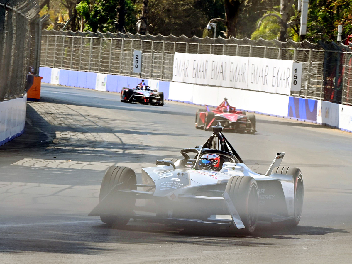 Formula_20E_20race_20At_20Hyderabad_20Photos_10.jpg 13