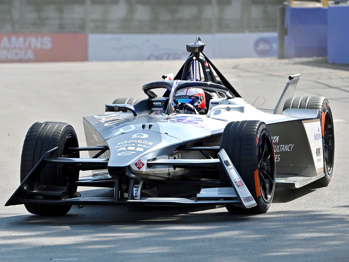 Formula_20E_20race_20At_20Hyderabad_20Photos_9.jpg 12