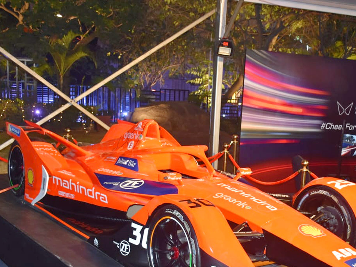 Mahindra_20E_20Racing_20Show_20In_20Hitech_20City-3.jpg 3