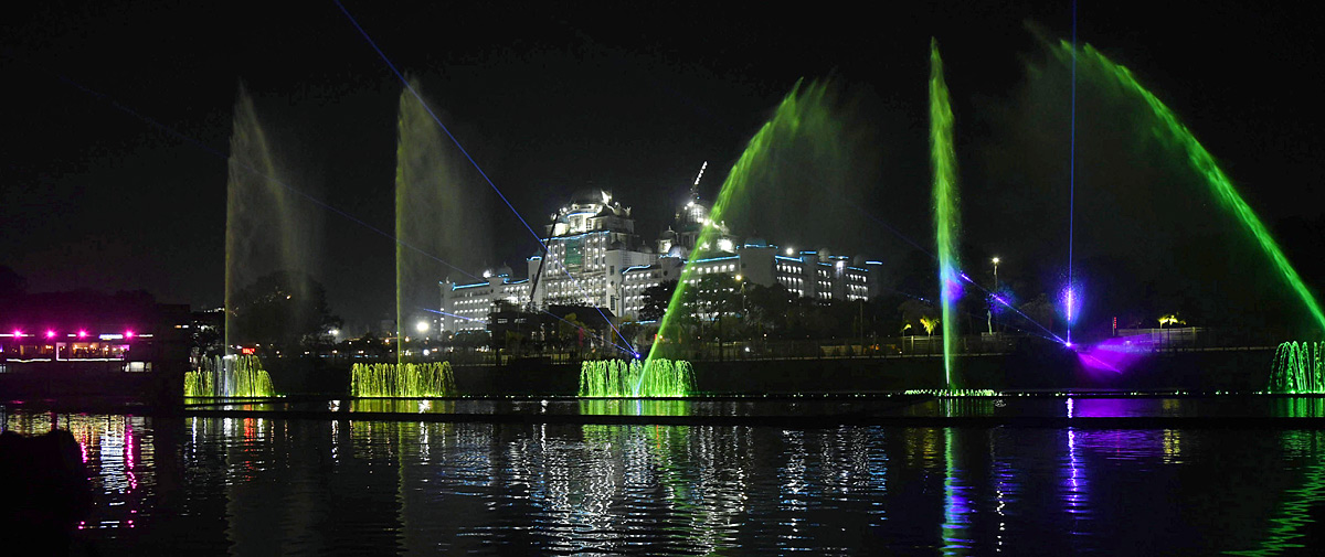 Musical_20Fountain_20at_20Lumbini_20Park_20Hyderabad-18.jpg 18