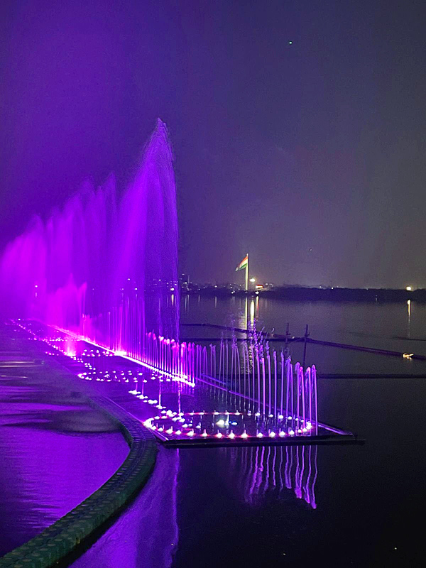 Musical_20Fountain_20at_20Lumbini_20Park_20Hyderabad-5.jpg 5