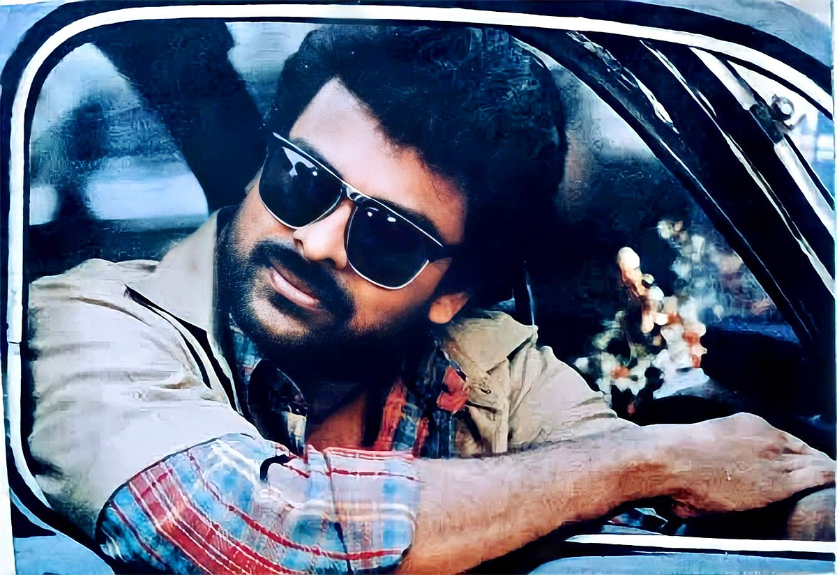 Tollywood_20Megastar_20Chiranjeevi_20Unseen_20and_20Rare_20Images-5.jpg 4