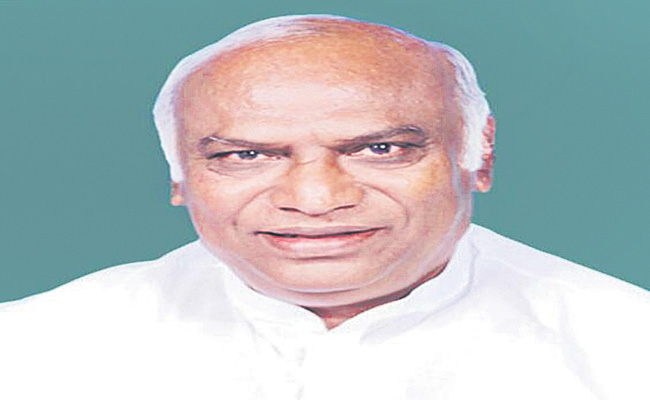 kharge.jpg