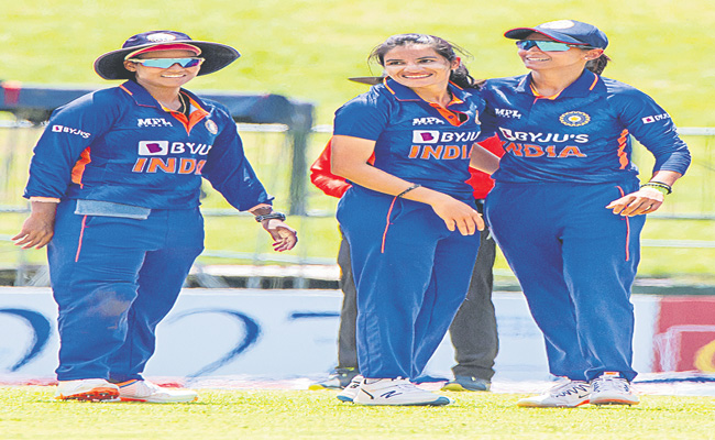 DEEPTI-RENUKA-HARMAN.jpg