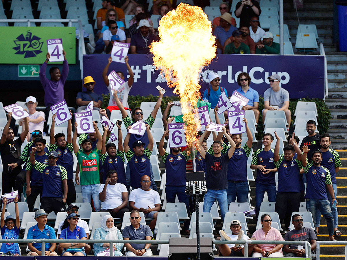 T20_20Womens_20World_20Cup_20Cricket_20Match_20India_20and_20Pakistan_20Photos-35.jpg 34