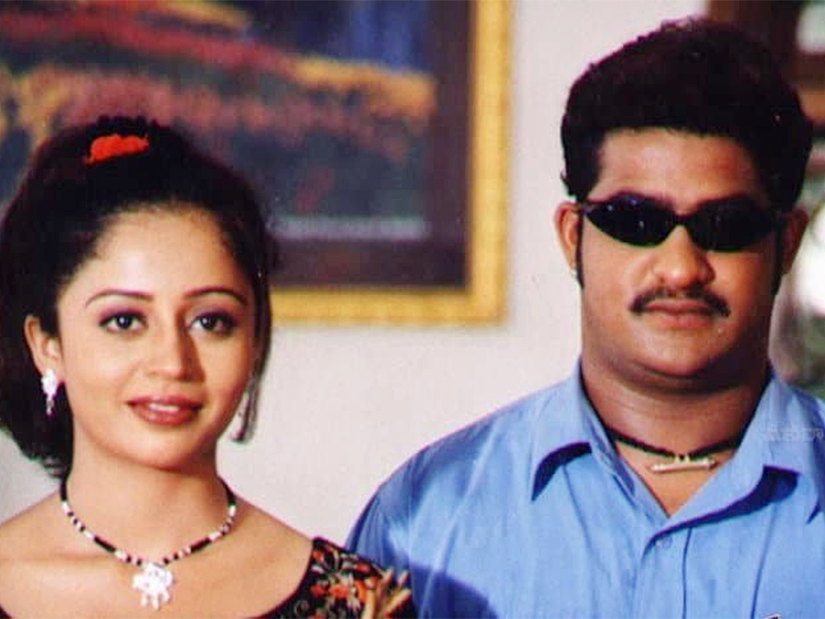 Tollywood_20Young_20Tiger_20and_20RRR_20Movie_20Fame_20Jr_20NTR_20Rare_20and_20Unseen_20Pics-17.jpg 17