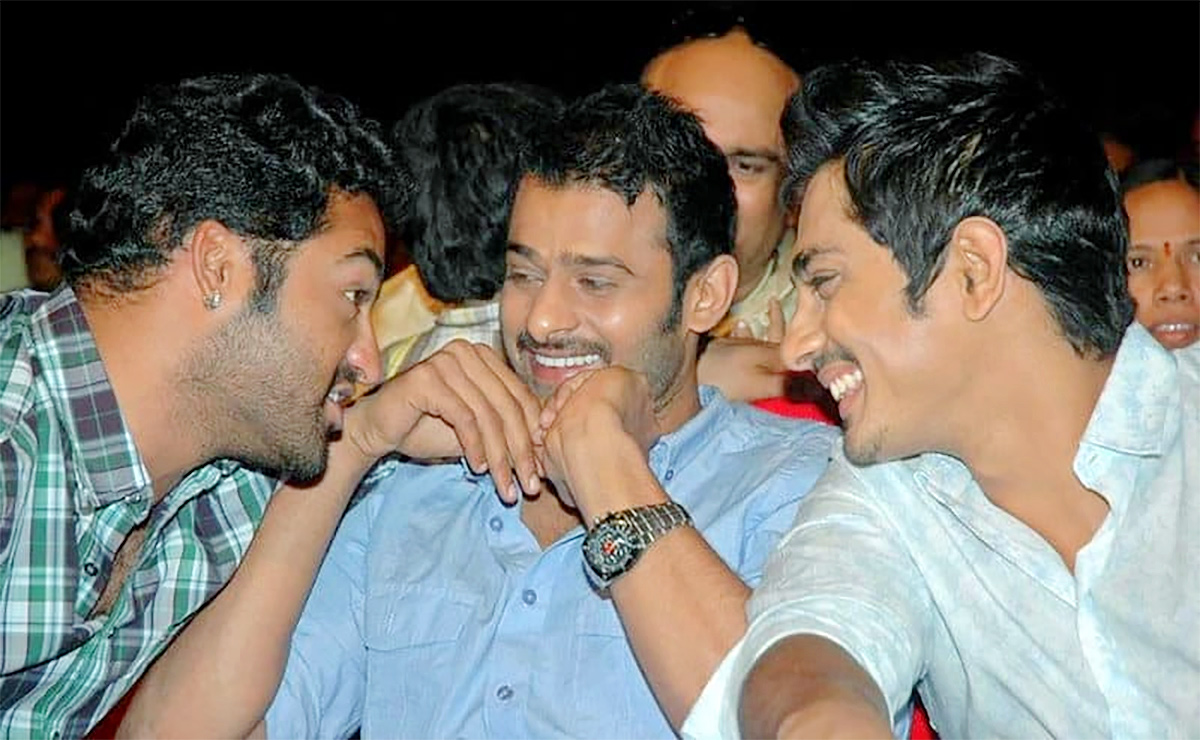 Tollywood_20Young_20Tiger_20and_20RRR_20Movie_20Fame_20Jr_20NTR_20Rare_20and_20Unseen_20Pics-25.jpg 25