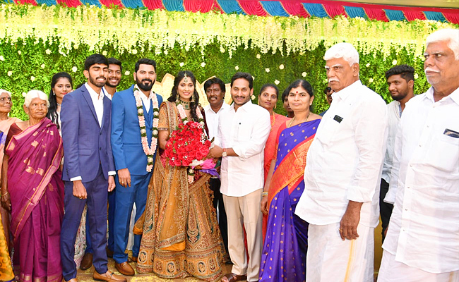 CM-YS-JAGAN_7.jpg