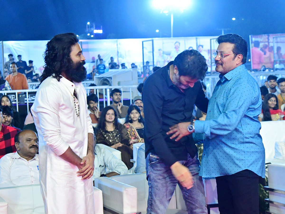 Dhanush_20Movie_20Sir_20Pre_20Release_20Event_20Photos_11.jpg 11