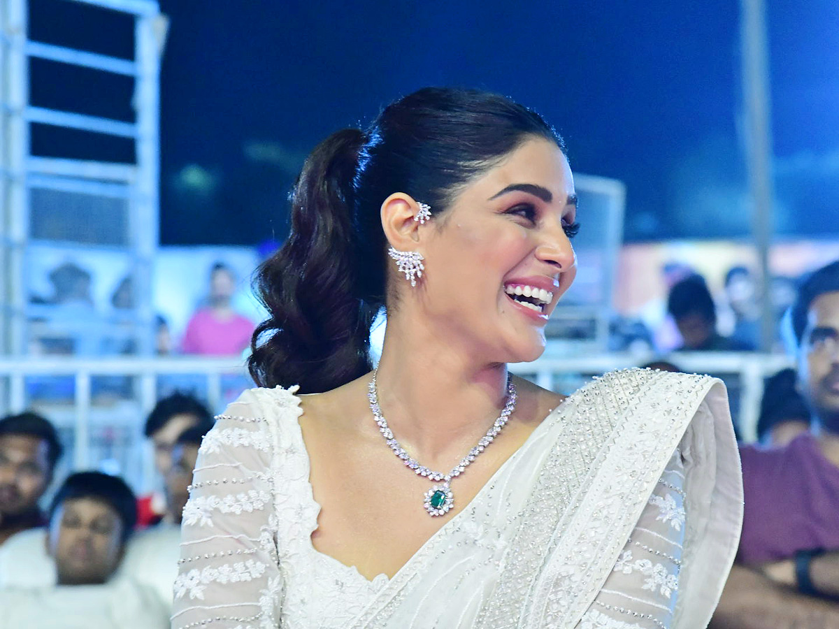 Dhanush_20Movie_20Sir_20Pre_20Release_20Event_20Photos_16.jpg 16