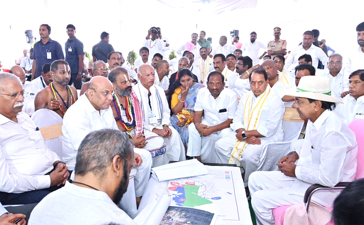 KCR_20Visits_20Kondagattu_20Anjaneyaswamy_20Temple_20Photos-22.jpg 21