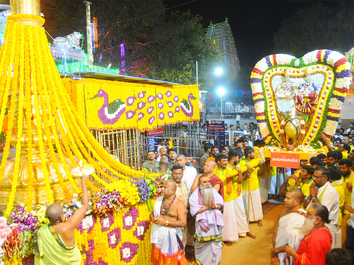 Maha_20Shivaratri_20Brahmotsavams_20Begins_20Srisailam-21.jpg 21