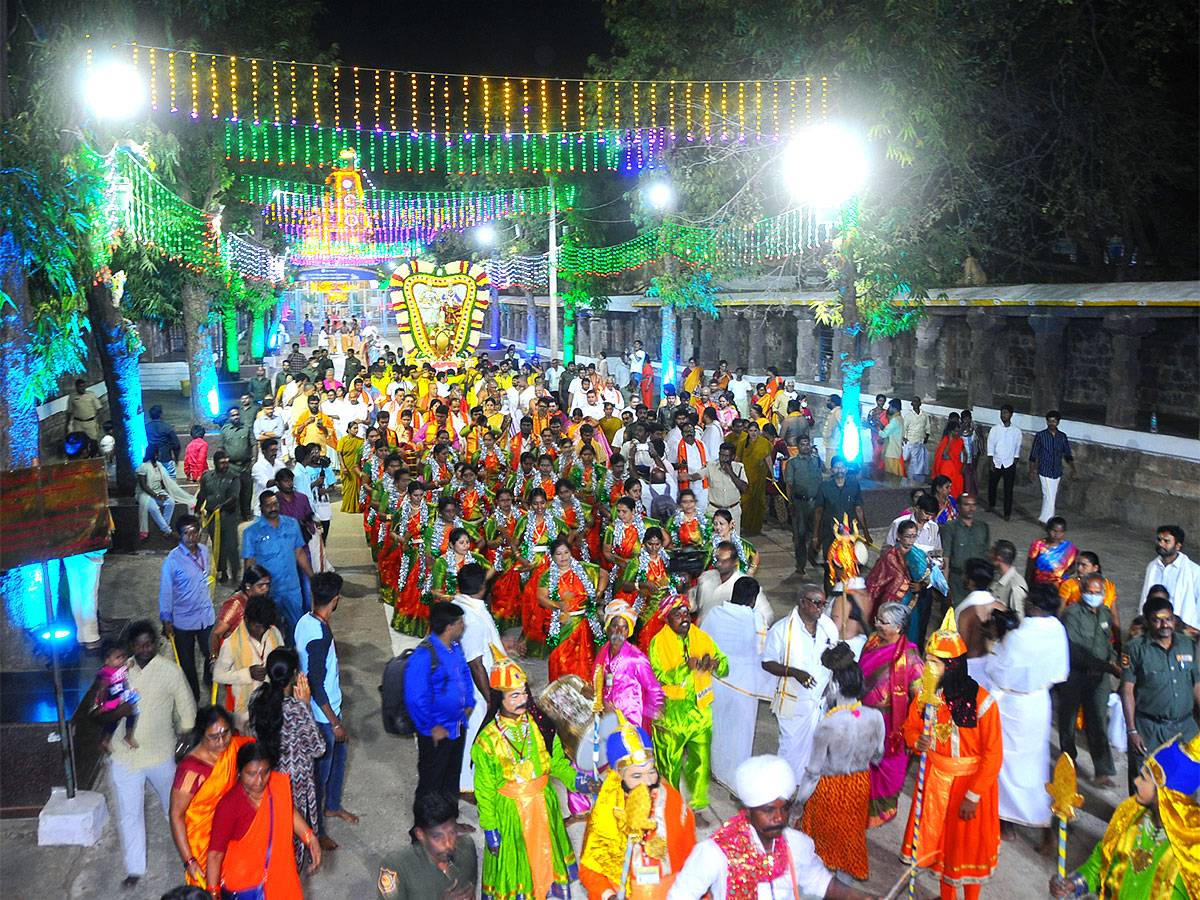 Maha_20Shivaratri_20Brahmotsavams_20Begins_20Srisailam-23.jpg 23
