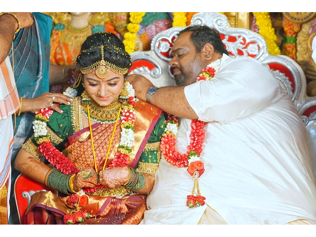 Actress_20Mahalakshmi_20And_20Ravindra_20Chandrasekhar_20Photos_1.jpg 2