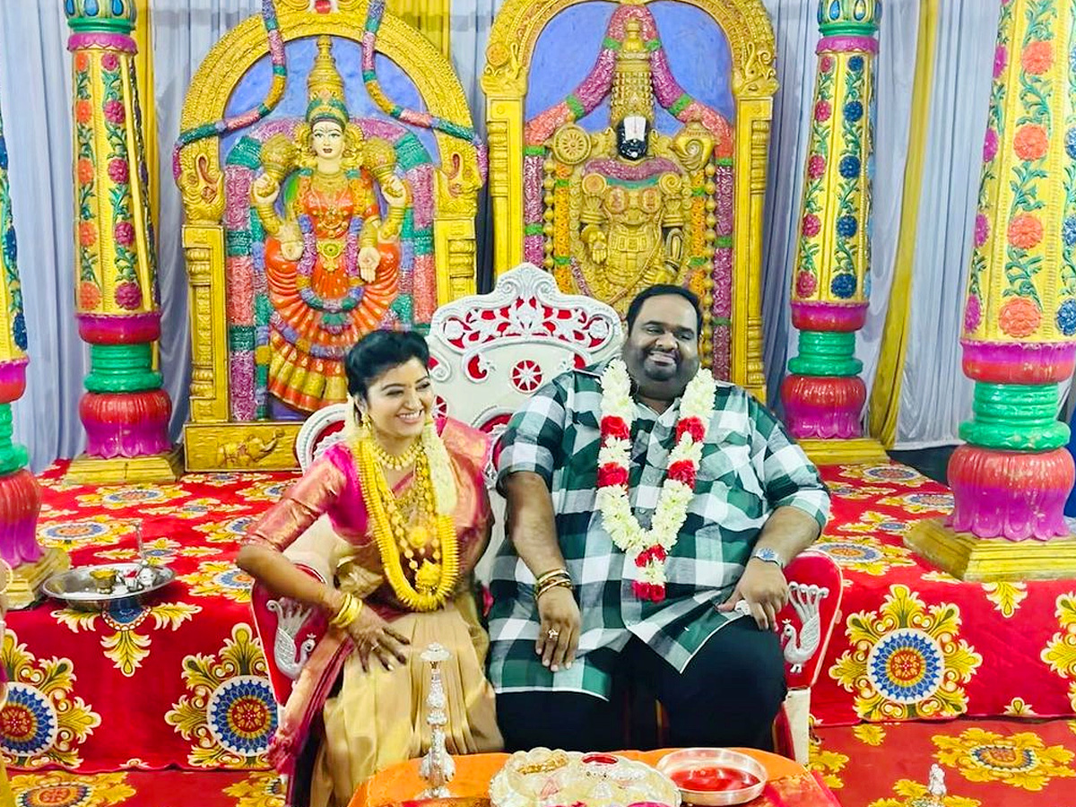 Actress_20Mahalakshmi_20And_20Ravindra_20Chandrasekhar_20Photos_4.jpg 4