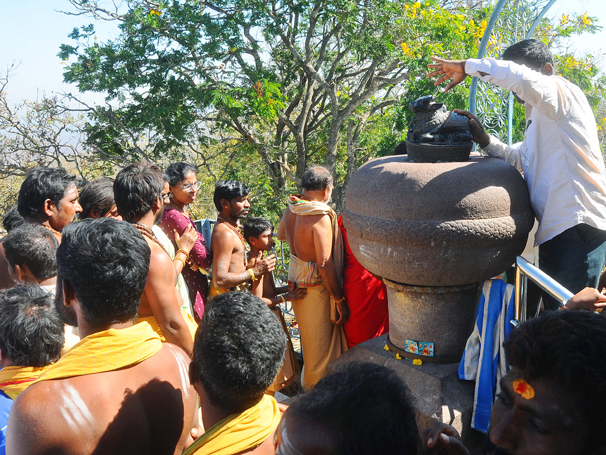 Maha_20Shivaratri_20Celebrations_20at_20Srisailam_20Photos_13.jpg 14