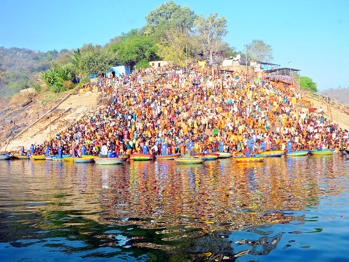 Maha_20Shivaratri_20Celebrations_20at_20Srisailam_20Photos_26.jpg 27