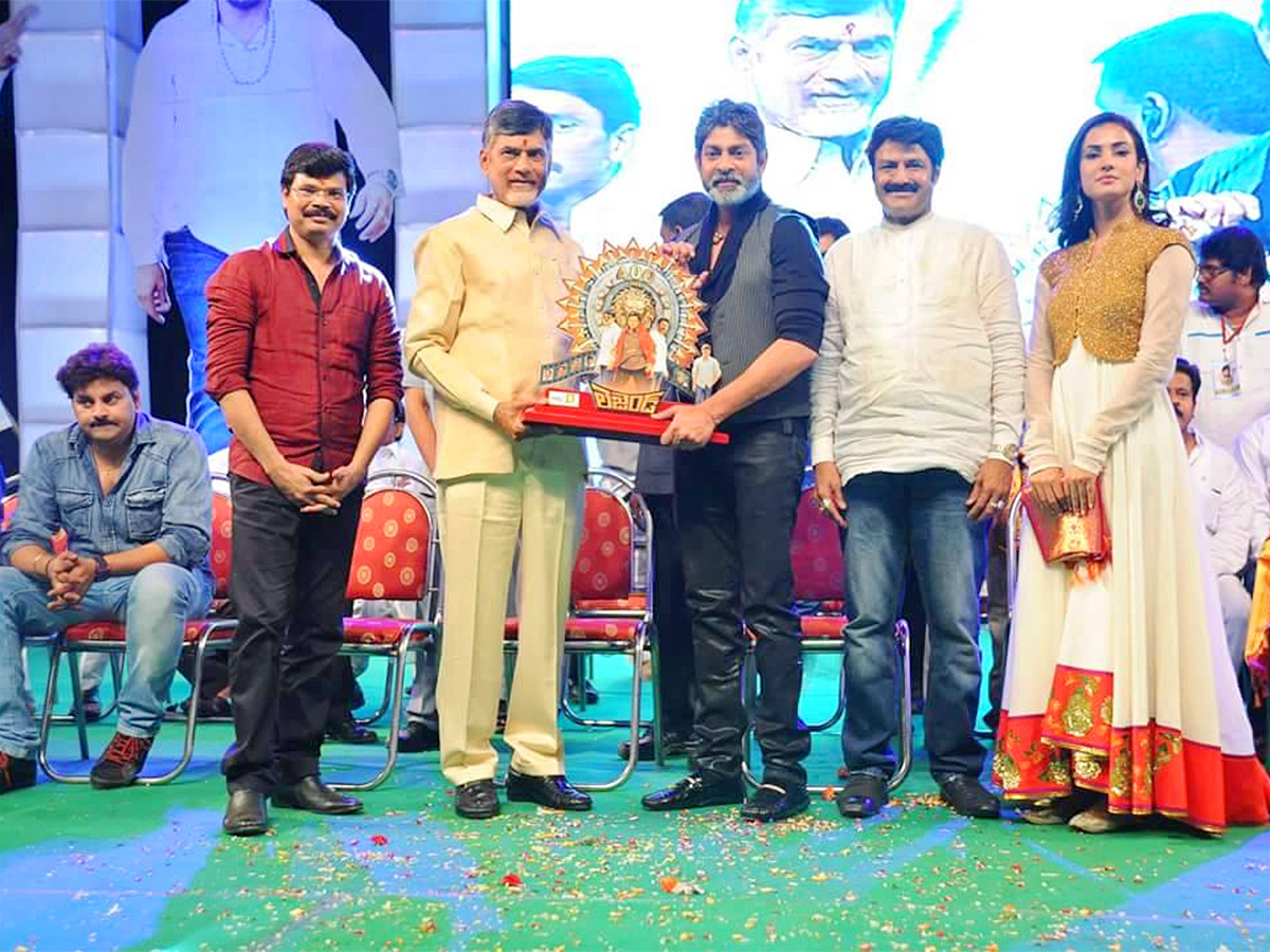 Tollywood_20Senior_20Actor_20Jagapathi_20Babu_20Pics_20That_20You_20have_20Never_20Seen-12.jpg 12