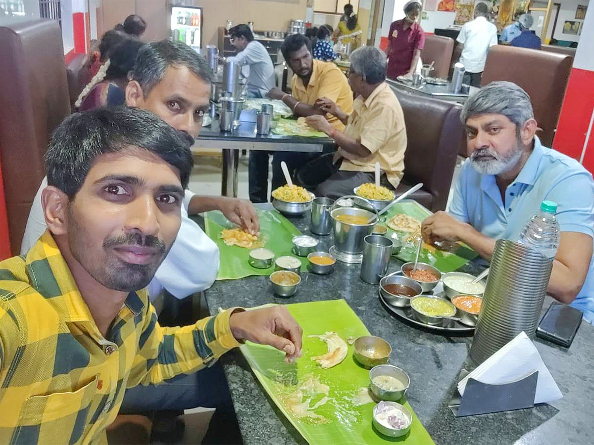 Tollywood_20Senior_20Actor_20Jagapathi_20Babu_20Pics_20That_20You_20have_20Never_20Seen-19.jpg 19