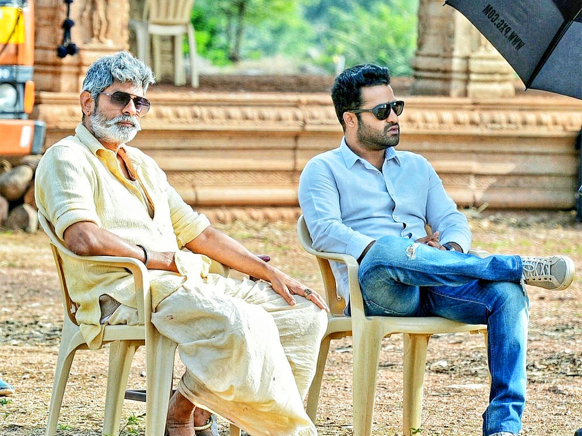 Tollywood_20Senior_20Actor_20Jagapathi_20Babu_20Pics_20That_20You_20have_20Never_20Seen-22.jpg 22