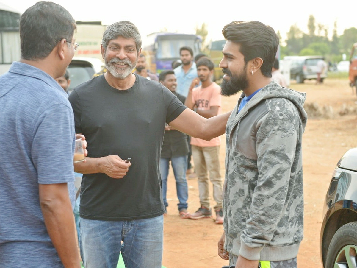 Tollywood_20Senior_20Actor_20Jagapathi_20Babu_20Pics_20That_20You_20have_20Never_20Seen-24.jpg 24
