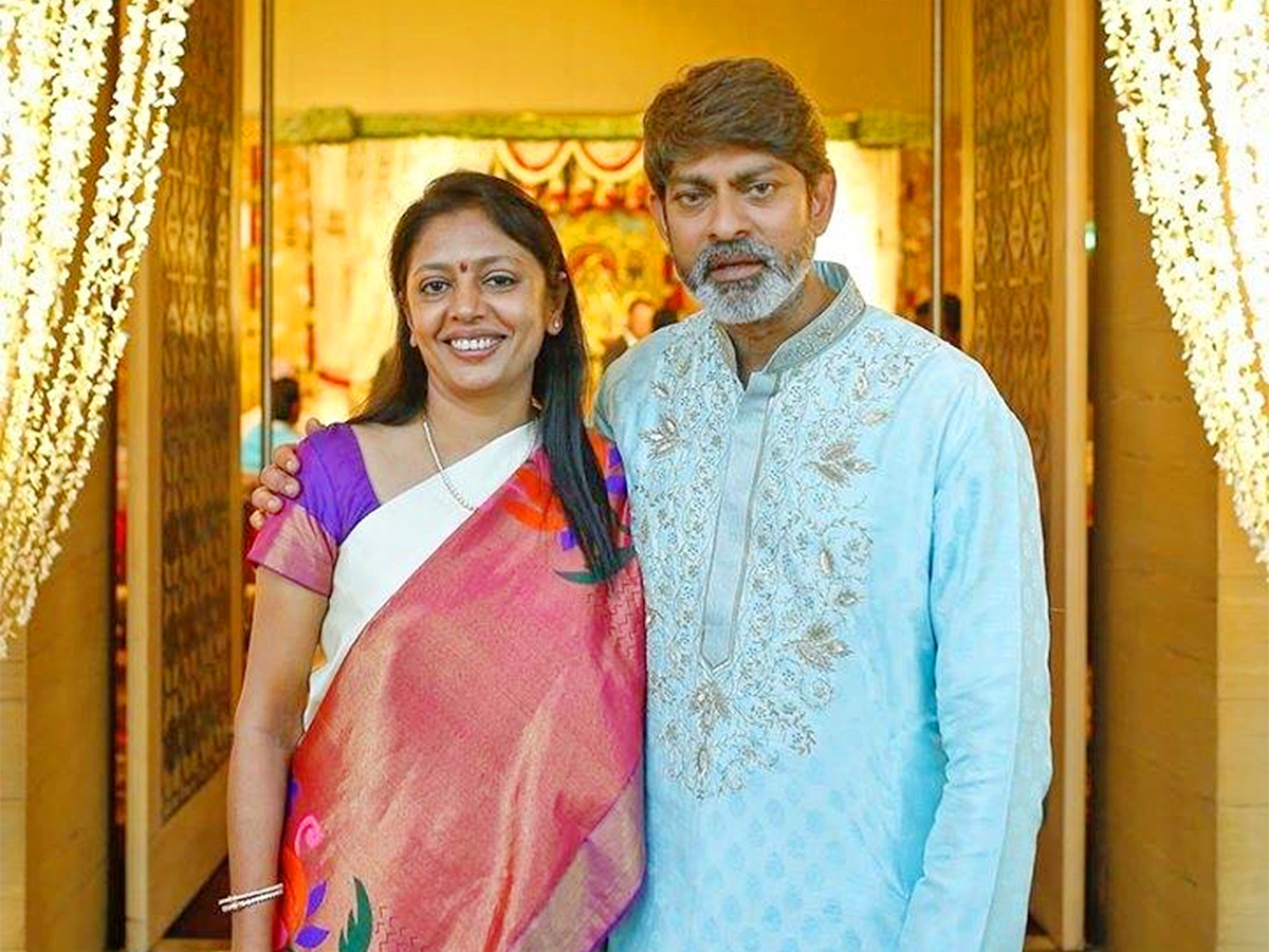 Tollywood_20Senior_20Actor_20Jagapathi_20Babu_20Pics_20That_20You_20have_20Never_20Seen-4.jpg 4