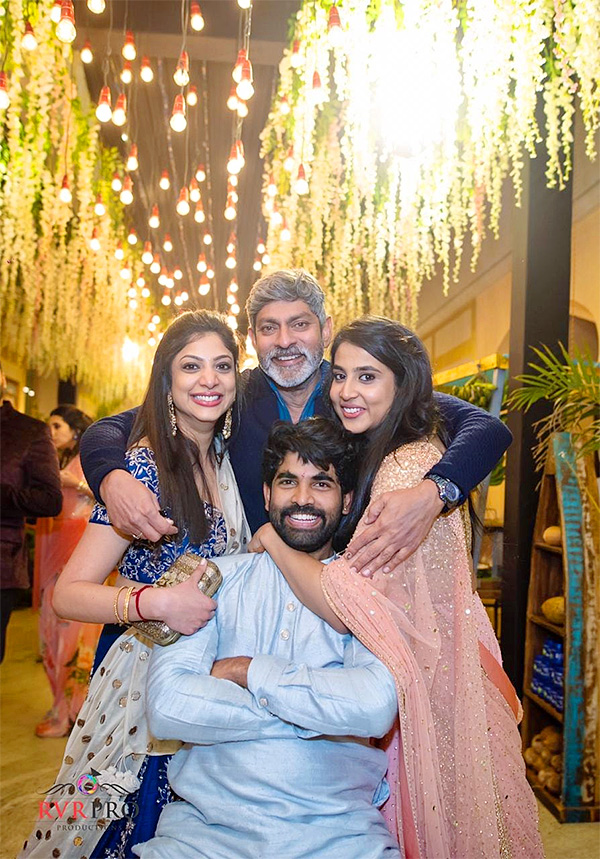 Tollywood_20Senior_20Actor_20Jagapathi_20Babu_20Pics_20That_20You_20have_20Never_20Seen-47.jpg 47