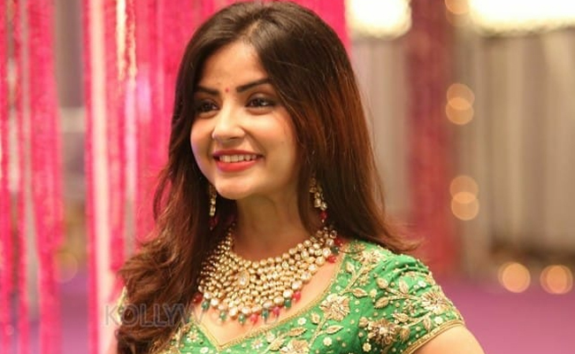 kashmira.jpg