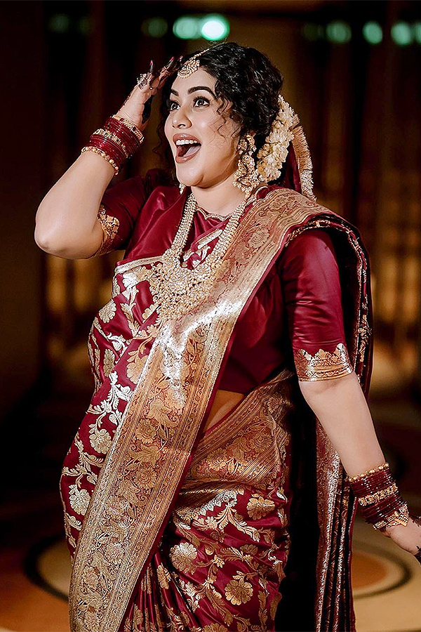 Actress_20Poorna_20Baby_20Bump_20Photoshoot-7.jpg 7