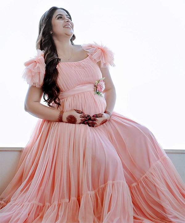 Actress_20Poorna_20Baby_20Bump_20Photoshoot-8.jpg 8
