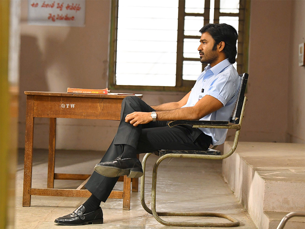 Dhanush_20in_20Sir_20Movie_20HD_20Pics-18.jpg 18