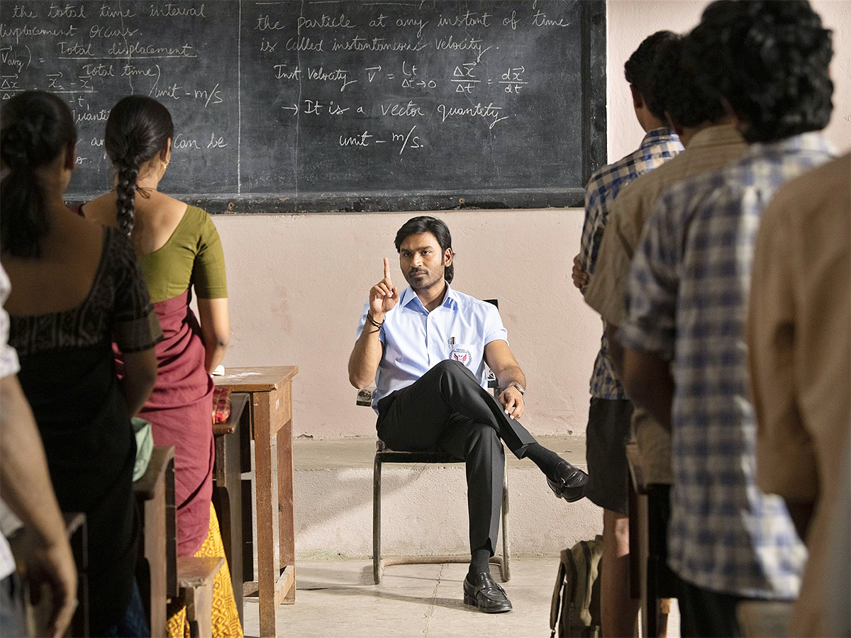 Dhanush_20in_20Sir_20Movie_20HD_20Pics-19.jpg 19