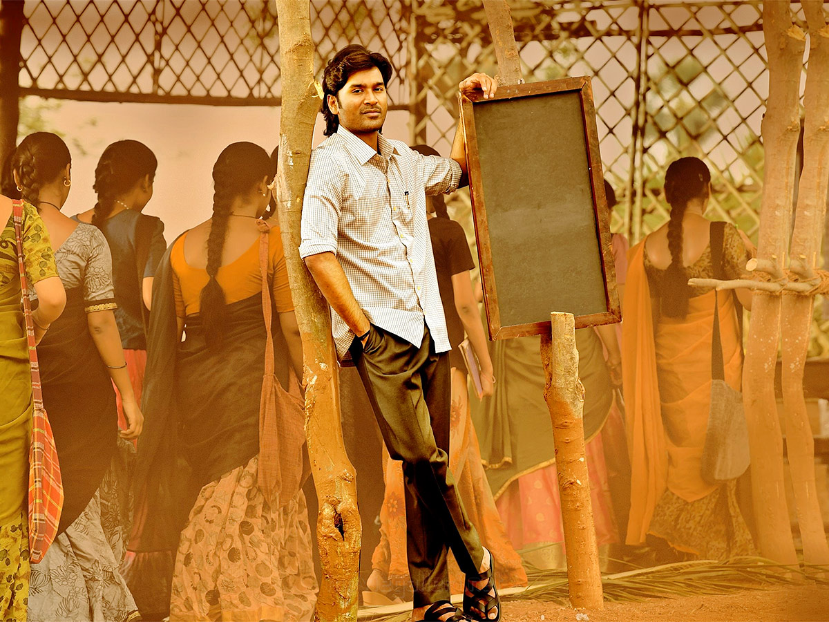 Dhanush_20in_20Sir_20Movie_20HD_20Pics-7.jpg 7
