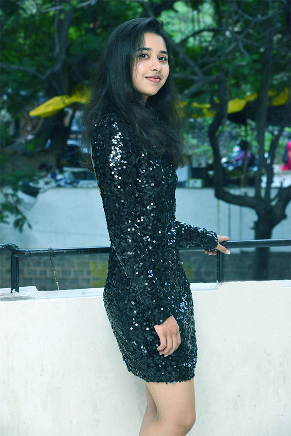 Satya_20Krishnan_20Daughter_20Ananya_20Krishnan_20Latest_20Photos-11.jpg 11