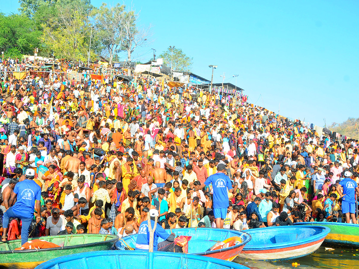 Shivaratri_20celebrations_20In_20Srisailam_20Photo_20Gallery_13.jpg 14