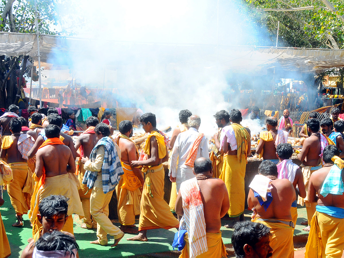 Shivaratri_20celebrations_20In_20Srisailam_20Photo_20Gallery_2.jpg 3