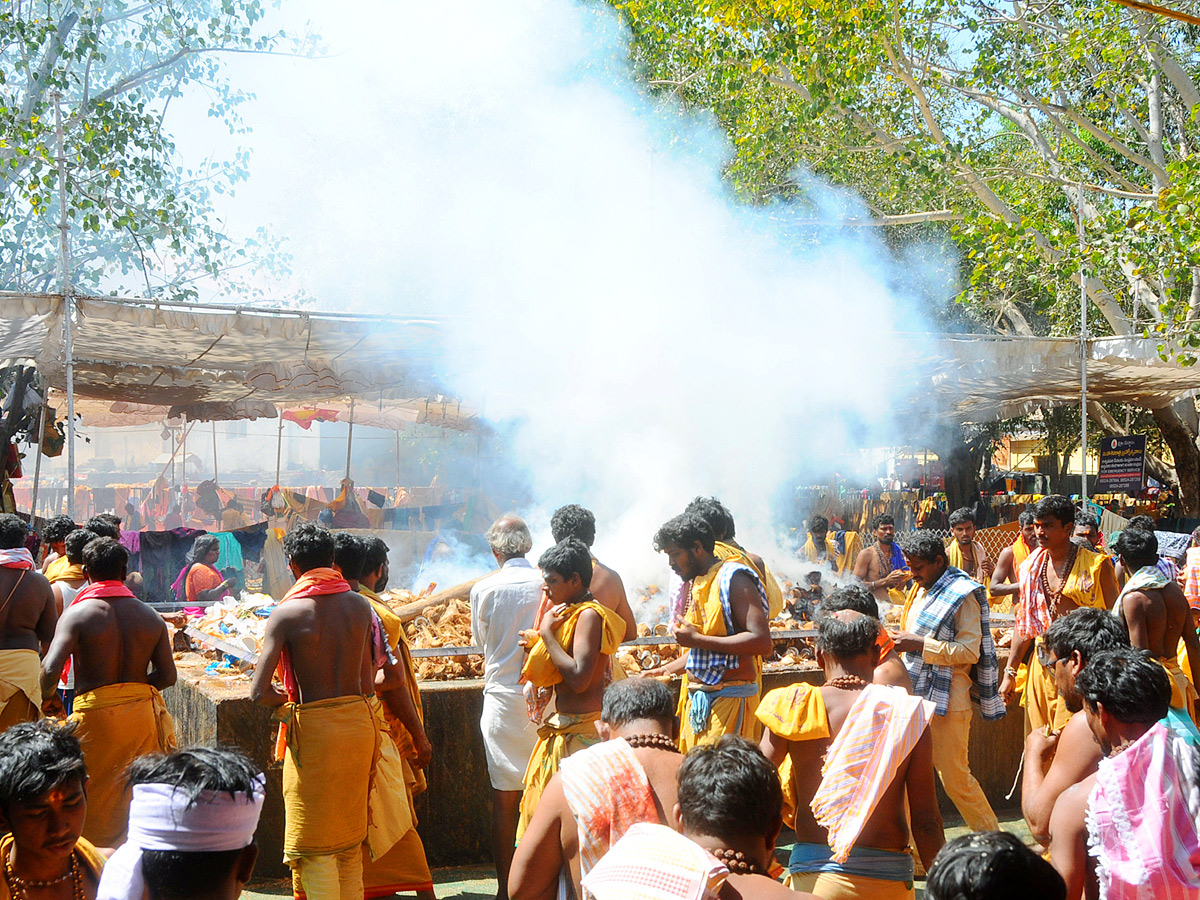 Shivaratri_20celebrations_20In_20Srisailam_20Photo_20Gallery_3.jpg 4