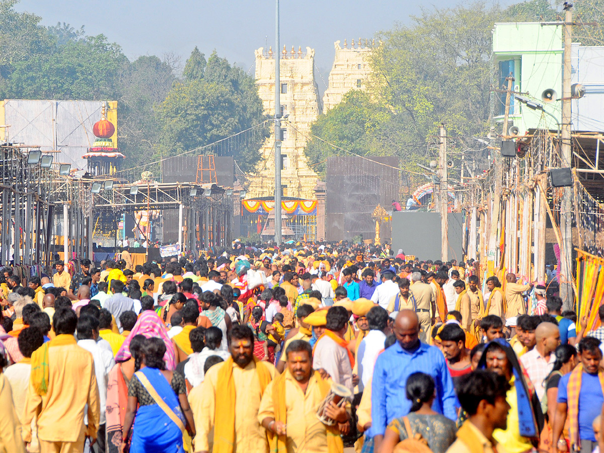 Shivaratri_20celebrations_20In_20Srisailam_20Photo_20Gallery_8.jpg 9