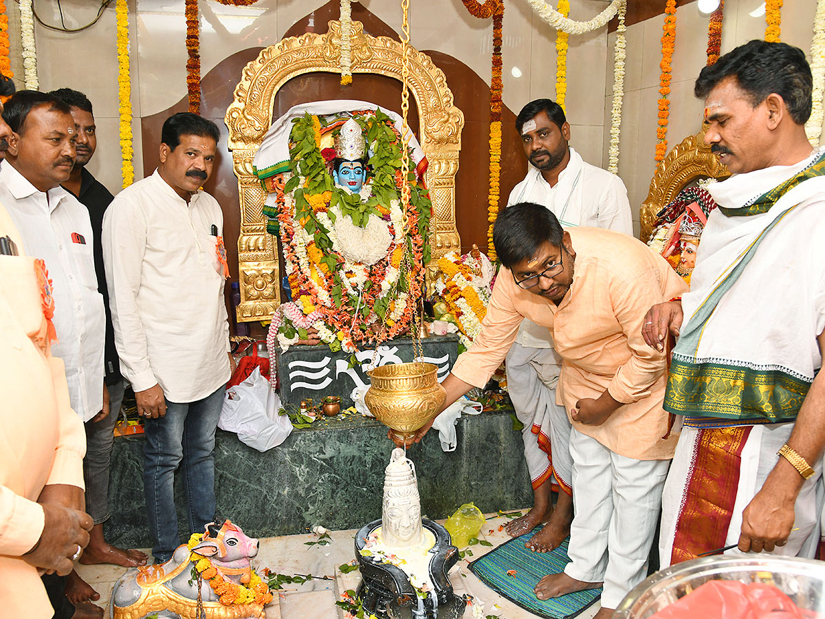 Mahashivratri_202023_20Celebrations_20Telugu_20states-15.jpg 15